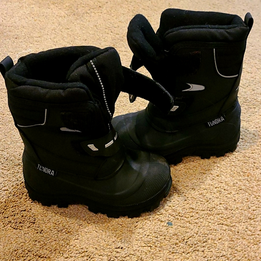 Show boots worn once